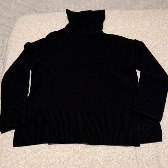 Massimo Dutti size M brand new Black Turtleneck Sweater - Picture 1 of 4